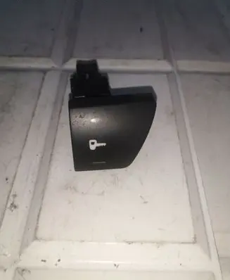 Peugeot 307 Central locking switch button 96366684XT