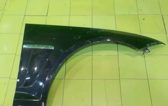 Jaguar XF X250 Fender PRZOD PRAWY