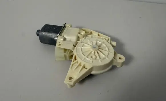 Mercedes-Benz S W222 Front door window regulator motor A2229060501 938937102