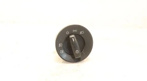 Skoda Octavia Mk2 (1Z) Light switch