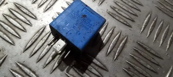 Peugeot 405 Other relay 02406