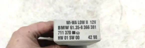 BMW 3 E36 Other control units/modules 61358366381 711370 HW01SW00