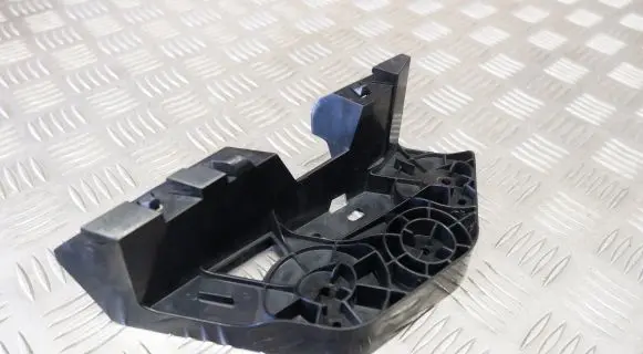 Nissan X-Trail T32 Front bumper mounting bracket