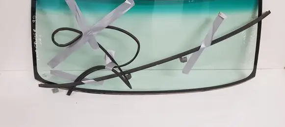 Toyota Land Cruiser (HDJ90) Front windscreen/windshield window 