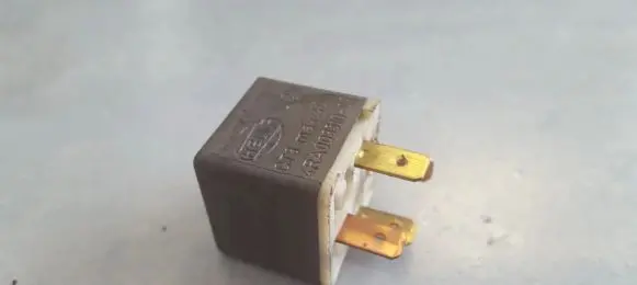 Volkswagen Golf IV Other relay 141951253B