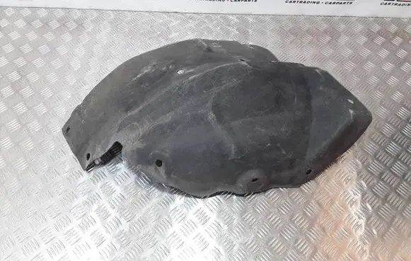 Front wheel arch liner splash guards