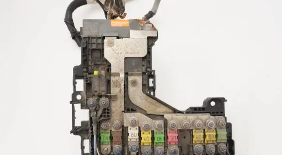 Citroen C4 II Fuse box set 9665878180