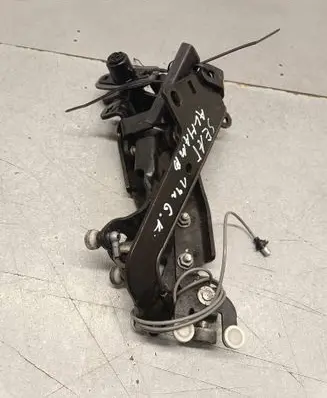 Seat Alhambra (Mk2) Rear door upper hinge 7N0843436