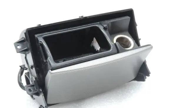 Toyota Avensis T250 Ashtray (front)