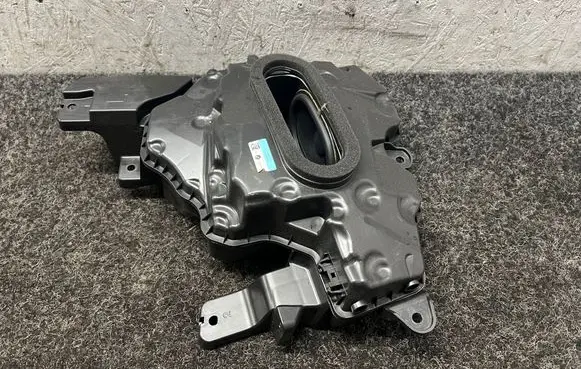 BMW i5 G60 Front door speaker 5A5AF85 65135A5AF85