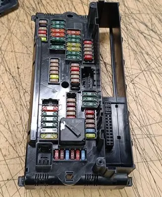 BMW 7 F01 F02 F03 F04 Fuse module 923442101 9234421