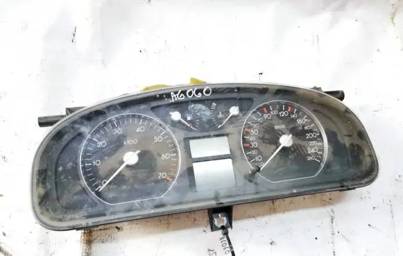 Renault Laguna II Speedometer (instrument cluster) 8200170311 5514000062