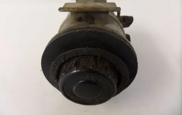 Power steering fluid tank/reservoir