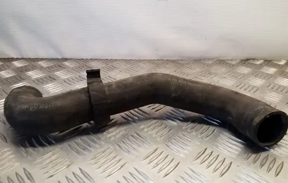 Mercedes-Benz Sprinter W901 W902 W903 W904 Engine coolant pipe/hose 9015012782