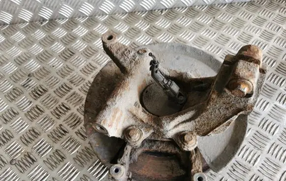 Ford Mondeo Mk III Rear wheel hub