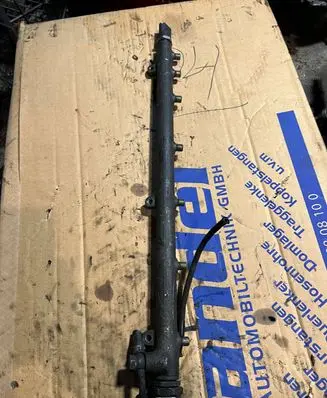 Mercedes-Benz E W211 Fuel main line pipe A6130700195 0445216007