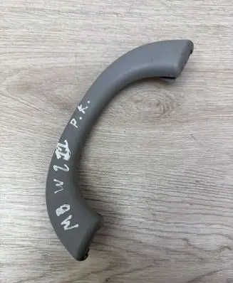 Mercedes-Benz E W211 Front interior roof grab handle A2118100051