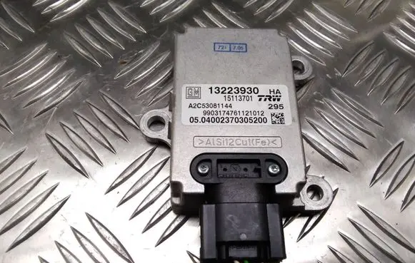 Opel Vectra C ESP acceleration yaw rate sensor 13223930 A2C53081144