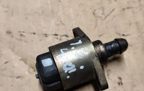 Jeep Cherokee XJ Idle control valve (regulator) A1012