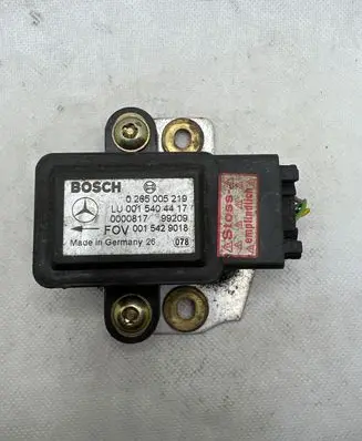 Mercedes-Benz A W168 Airbag deployment crash/impact sensor 0015404417 0000817 0265005219