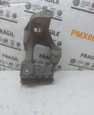 Audi A6 S6 C5 4B Fender mounting bracket 4B0853921B