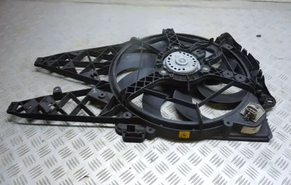 Opel Combo C Electric radiator cooling fan 8E4241000