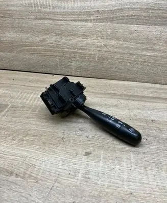 Toyota Yaris Wiper control stalk 173647