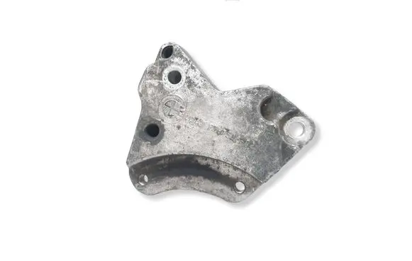 BMW 7 E65 E66 Power steering pump mounting bracket 7787538 22427787538