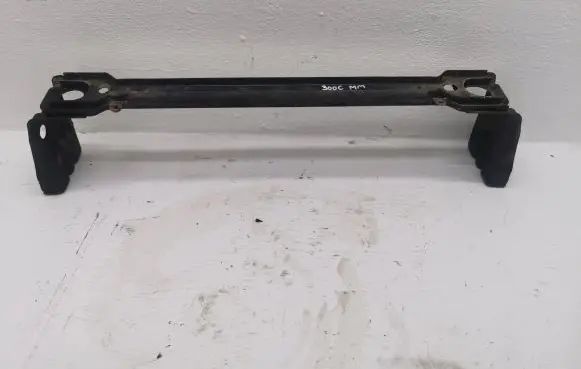 Chrysler 300C Radiator trim 