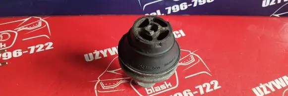 Audi A6 S6 C5 4B Engine mount bracket 4D0199267