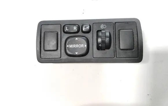 Toyota Avensis T250 Wing mirror switch 183575