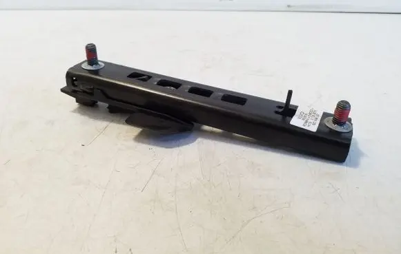 Volvo XC60 Seat belt adjustment rail 8632605