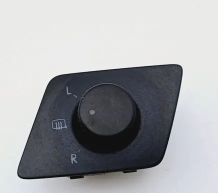 Volkswagen Polo IV 9N3 Wing mirror switch 