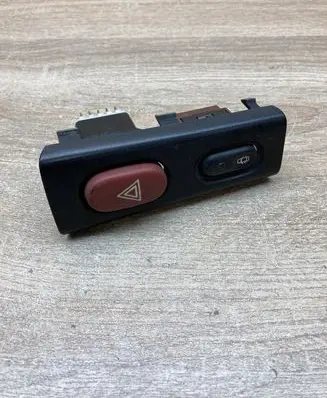 Renault Scenic I Hazard light switch 77008328