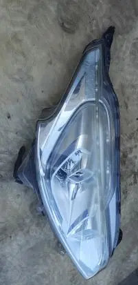 Peugeot 208 Headlight/headlamp 9802848480