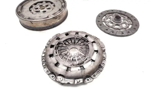 BMW 1 E81 E87 Clutch set kit 415039510