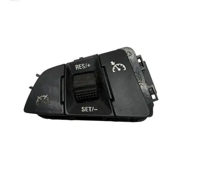 Opel Insignia A Steering wheel buttons/switches 13352971 10612C2762