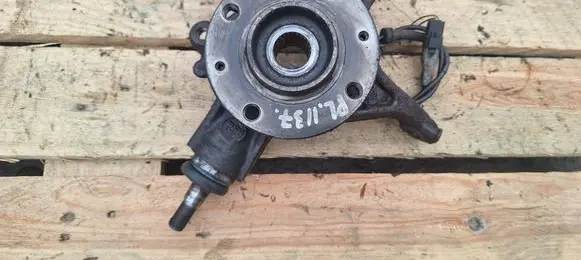 Citroen C4 I Front wheel hub