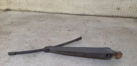 Volkswagen PASSAT B7 Rear wiper blade 2190403