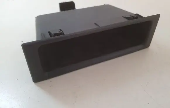 Opel Vivaro Dashboard storage box/compartment 684750562R