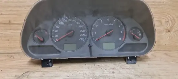 Volvo S40, V40 Speedometer (instrument cluster) 30623052