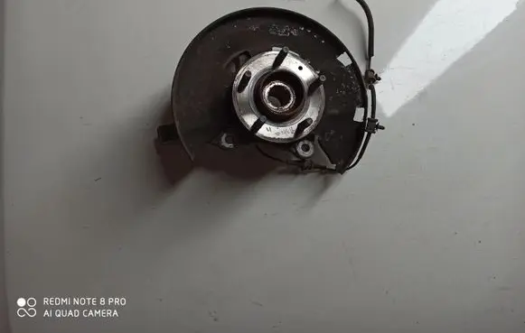 Opel Astra J Front wheel hub