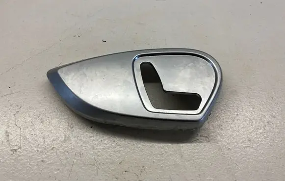 Mercedes-Benz ML W164 Front door seat control surround trim A6759313206 313206RH