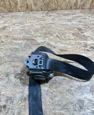 Audi Q7 4L Front seatbelt 606727200 008L000