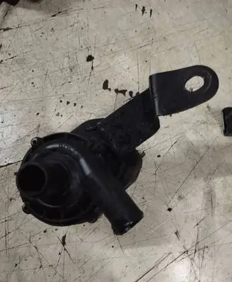 Mercedes-Benz ML W166 Electric auxiliary coolant/water pump a2118350028