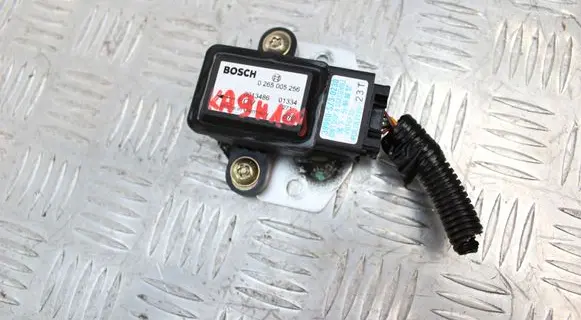 Honda Legend III KA9 ESP acceleration yaw rate sensor 39960 SZ30230