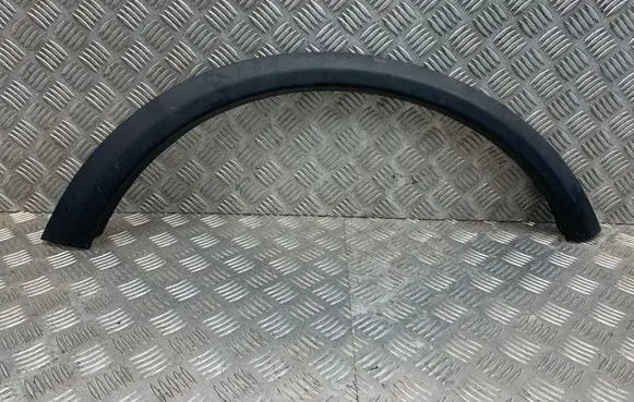 Volvo C30 Rear arch trim 30744044