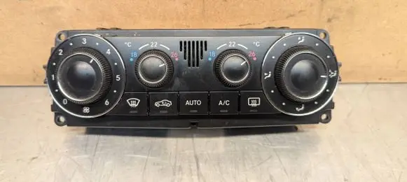 Mercedes-Benz C W203 Climate control unit A2038304085 F011500039