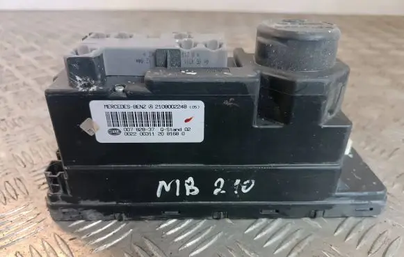 Mercedes-Benz E W210 Central locking vacuum pump 2108002248 00782837 002200311