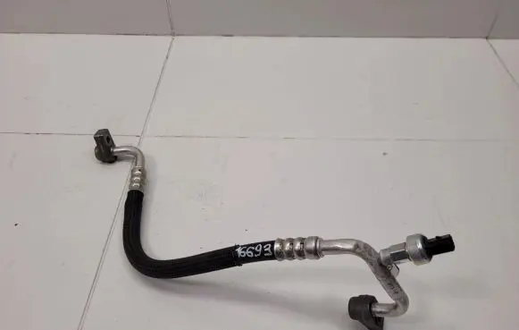 Air conditioning (A/C) pipe/hose